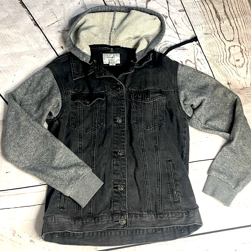Forever 21 EUC denim and cotton jacket removable hood
